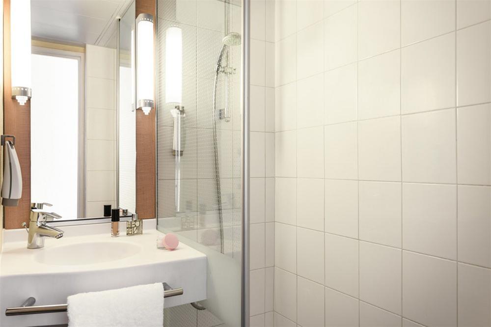Ibis Levallois Perret Экстерьер фото