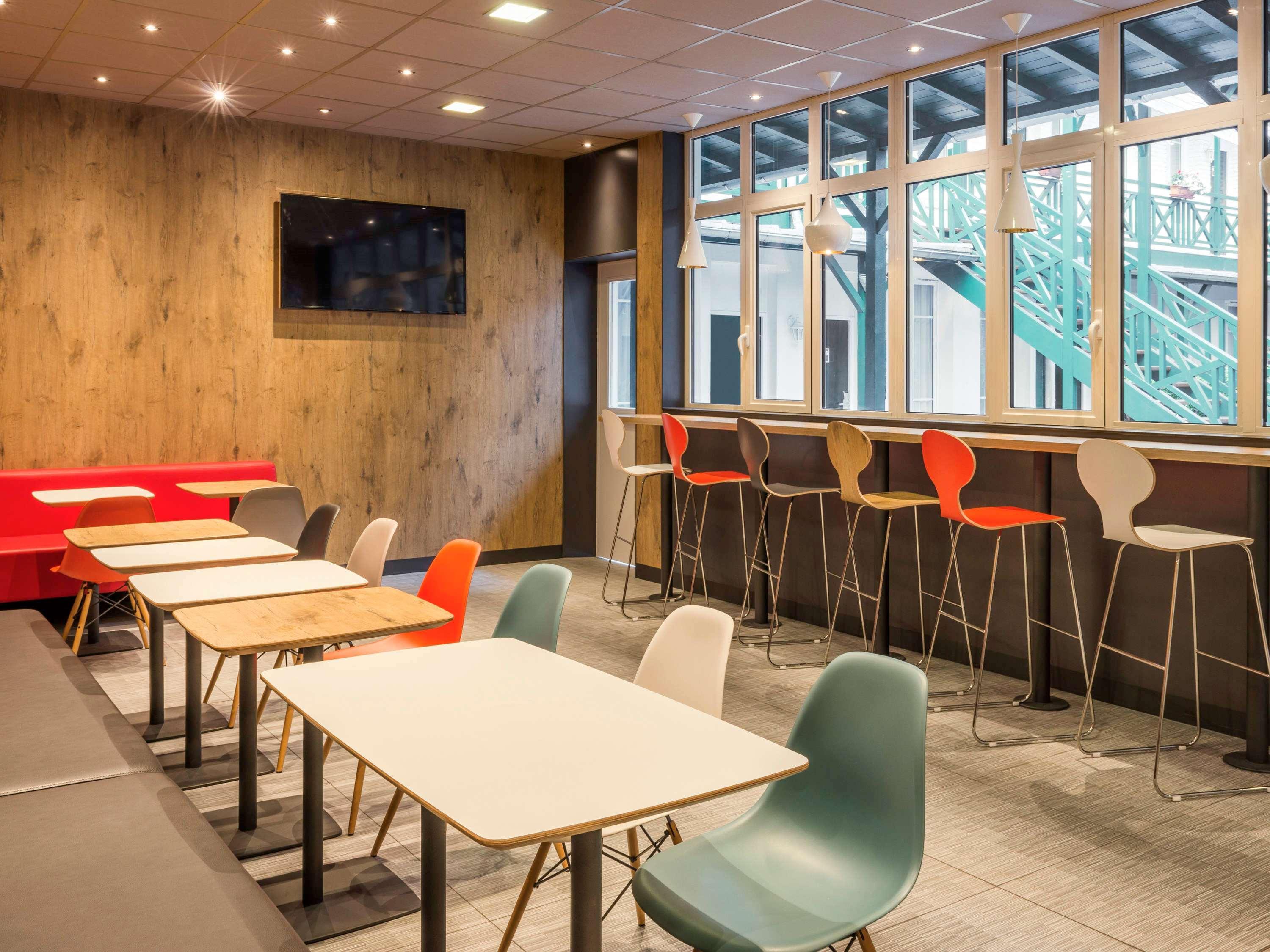 Ibis Levallois Perret Экстерьер фото