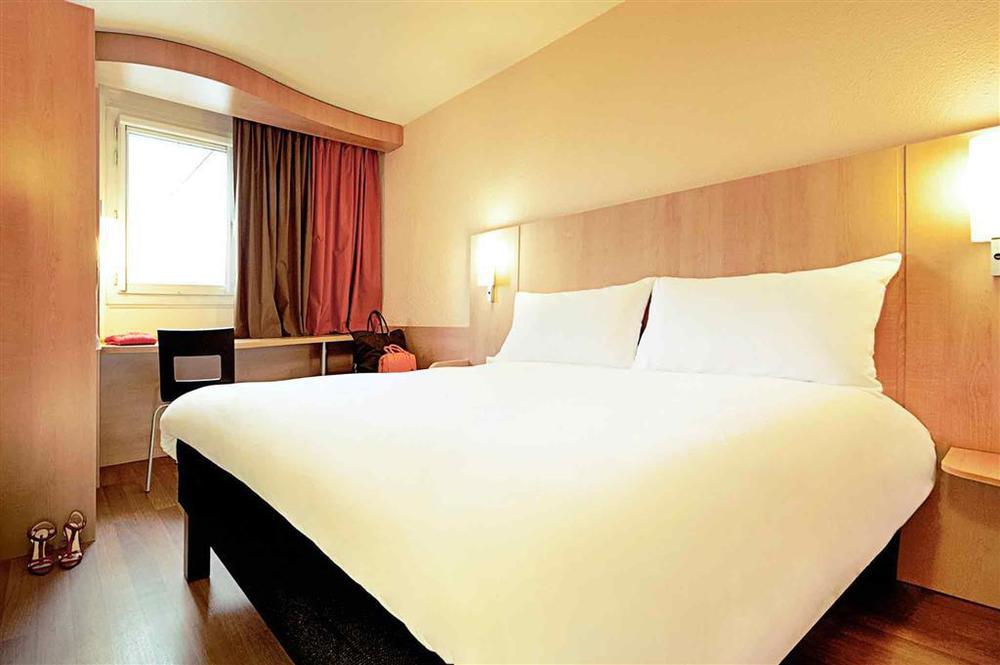 Ibis Levallois Perret Экстерьер фото